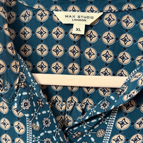 Max Studio Button Down - Picture 5 of 9